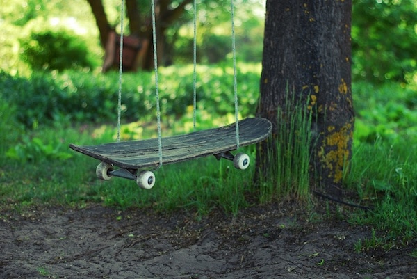 skateboard-swing